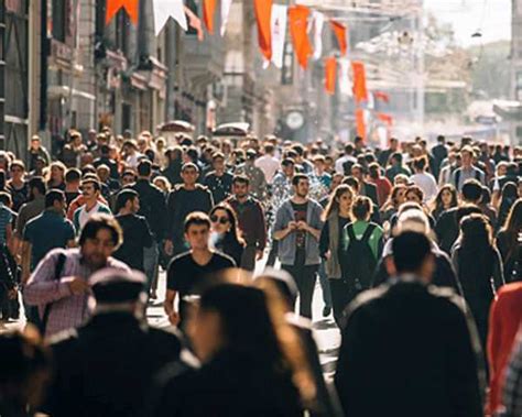 How to stay safe in a crowd | Femina.in