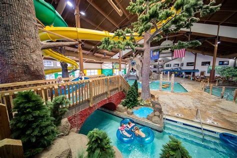 10 Best Indoor Water Parks in Wisconsin (2025) - Milwaukee With Kids
