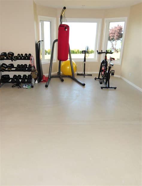 Stylish Home Gym Flooring Over Concrete For Every Space