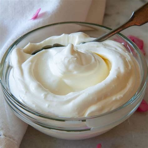 Homemade Creme Fraiche Recipe with Yogurt or Yogurt Whey | Recipe Cart ...