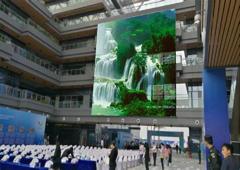 珠海横琴科创中心-LED透明屏案例-深圳市赫尔诺电子技术有限公司