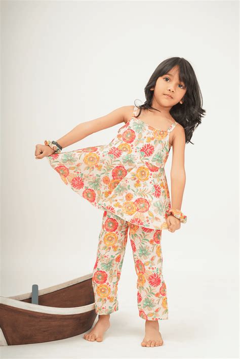 Kids Clothing under Rs. 1,000 | Best Kidswear Deals Online in India ...