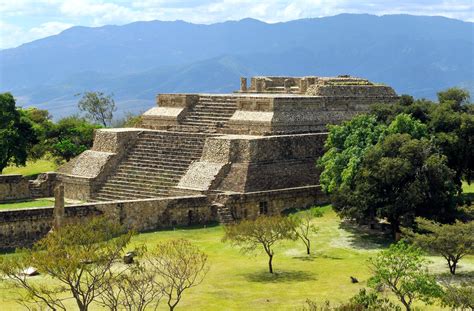 TOUR 2 MONTE ALBAN FULL DAY - OAXACA TOURS