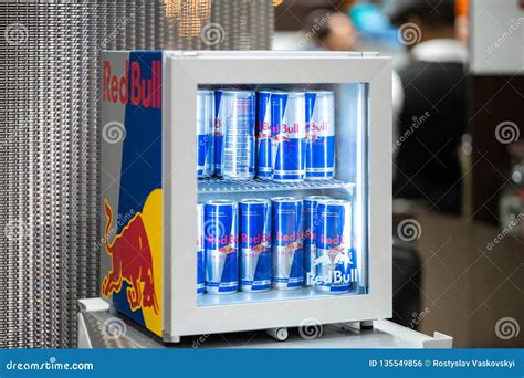 Red Bull Mini Fridge - How To Discuss