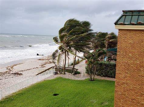 OCEAN BREEZE INN (Vero Beach) - Hotel Reviews, Photos, Rate Comparison ...