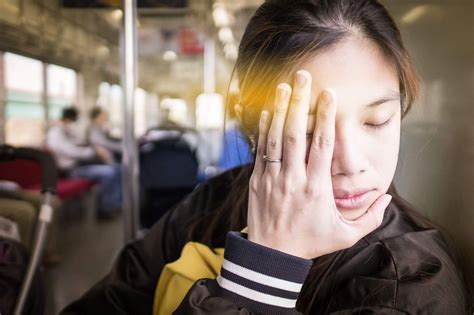 Eye Twitching Causes and Solutions | Lynbrook Optical