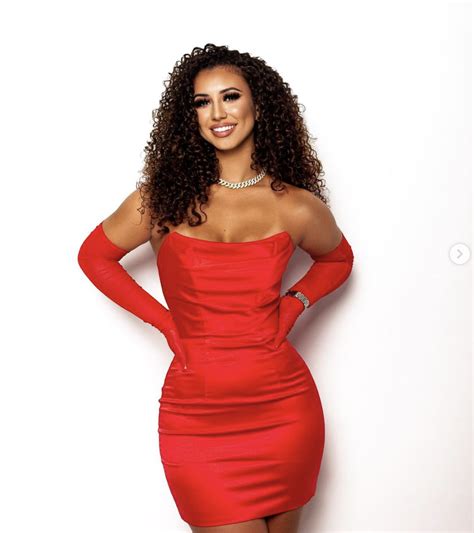 Justin Fields Girlfriend Gianna Carmona