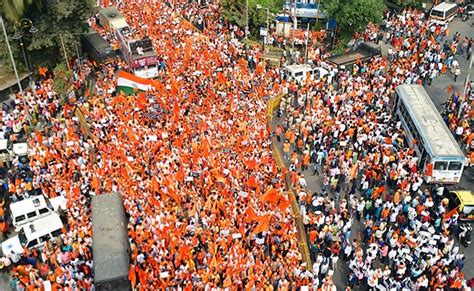 मुंबई में ‘लव जिहाद’ के खिलाफ कई दक्षिणपंथी संगठनों ने निकाला मार्च ...