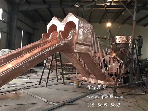 （安徽）和昌巨型滑滑梯由华派雕塑设计、制作完工！