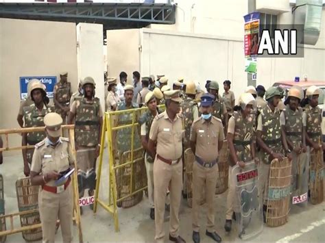 Tamil Nadu: Police deployed outside hospital conducting autopsy of ...