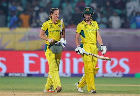 Australia set new record for highest successful ODI chase