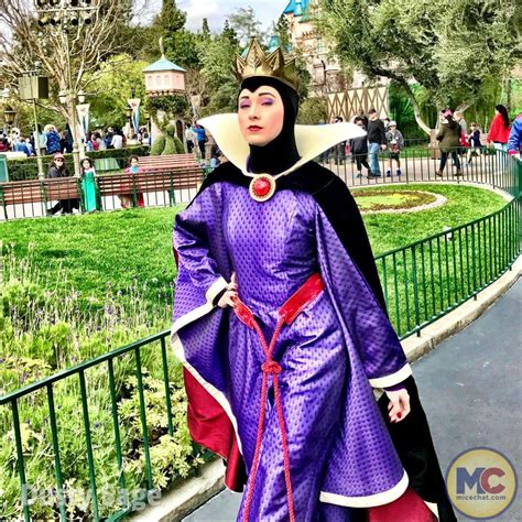 Evil Queen Disneyland