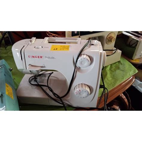 Threading a Singer Prelude Sewing Machine 的图像结果