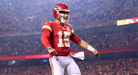 Patrick Mahomes wills Chiefs to overtime win over Titans, throws for ...