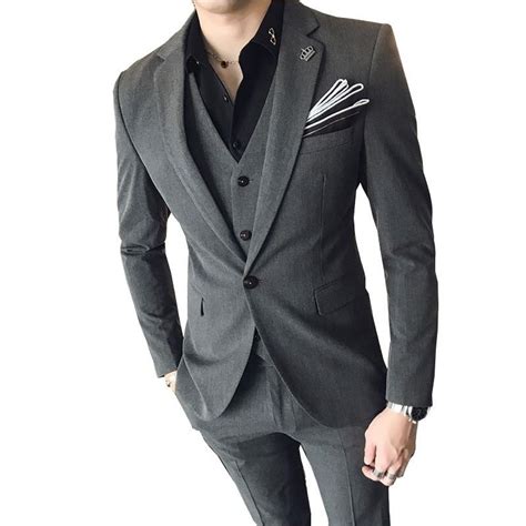 Dark Grey Business Suit 的图像结果