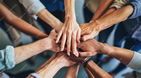 All Hands in Teamwork 的图像结果