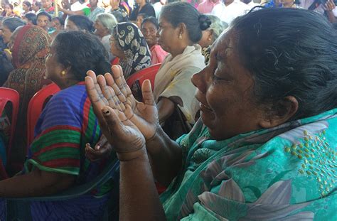 Cyclone Ockhi aftermath: Angered by state inaction, Kerala fishermen ...