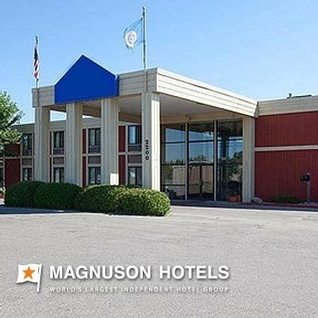 CROOKSTON INN AND CONVENTION CENTER - Hotel Reviews, Photos, Rate ...