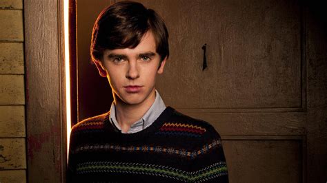 Anthony Perkins Freddie Highmore