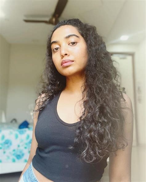 అందంగా అదరగొట్టిన శివాత్మిక.. వావ్ అనాల్సిందే..