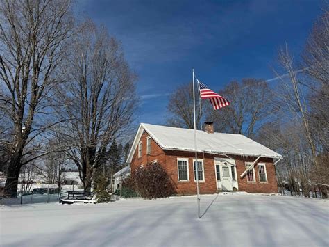 2456 U S 5, Derby, VT 05829 | Homes.com