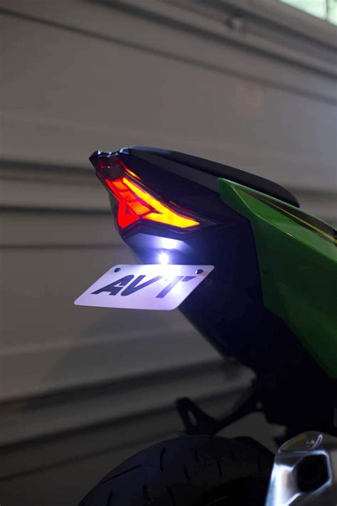 Buy AVT Ninja 400 Fender Eliminator Kit 2018-2021 - LED Integrated Turn ...