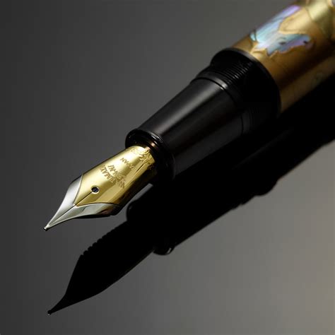 Japanese Urushi Makie Pen GUNBA(Flock Of Horses) – E-PENSHIMADA-EN