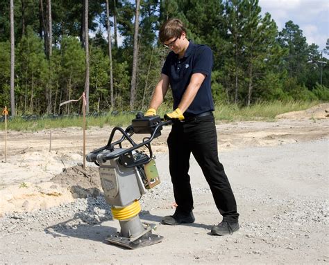 Small Compactor 的图像结果