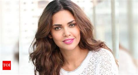 Esha Gupta, first Indian actor to attend Mabel Green Cup | Hindi Movie ...