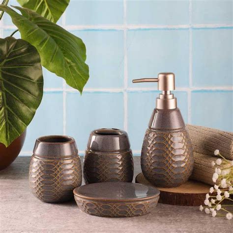Buy Bathroom Soap Dish and Dispenser Online at Best Prices – Vaaree