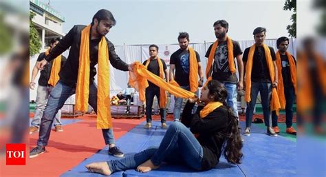 Women Sexual Harassment: Nukkad natak, self defence classes on city ...