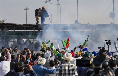 Farmers suspend march for day after 'jatha' stopped at Shambhu border ...
