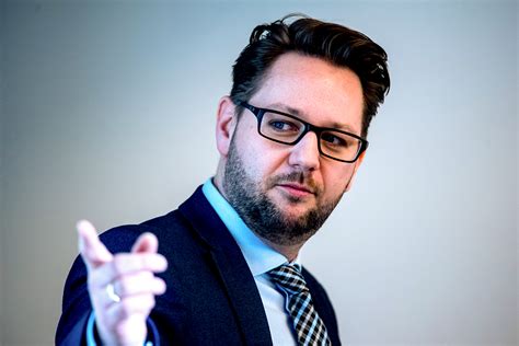 Süli János kezéből kicsúszott az irányítás, ezért mondhatott le a paksi ...