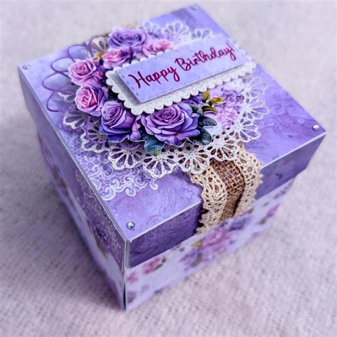 Exploding Gift Boxes 的图像结果