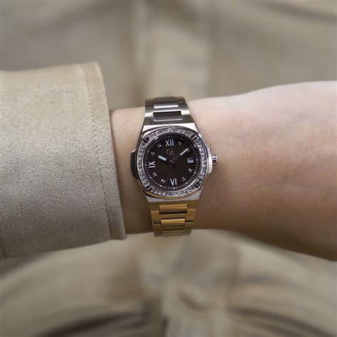 GC Z12002L4MF Analog Watch for Women