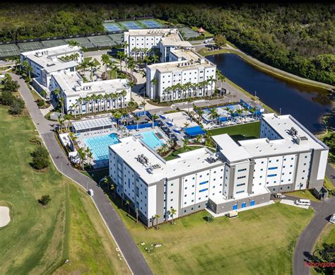 IMG Academy Student Residence Hall 5-Story #2 (2018) | Tandem Construction