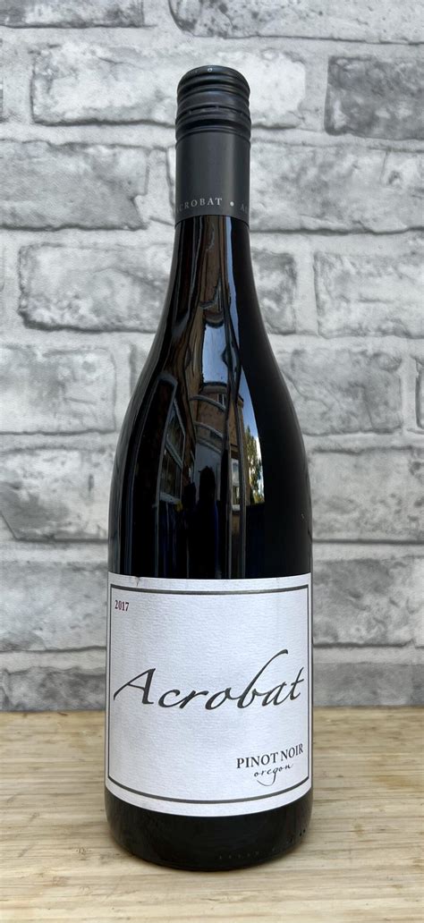 Acrobat Pinot Noir 2022