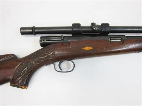Lot - WINCHESTER MODEL 74 SEMI AUTOMATIC RIFLE, 22 lr ca