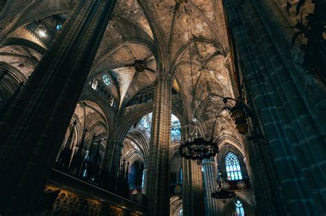 Basilica vs. Cathedral vs Church: Key Differences Explained