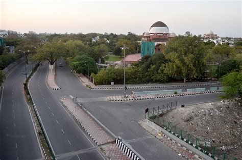 lockdown overspeeding in delhi 4.54 lakh challaned । Lockdown: दिल्ली ...