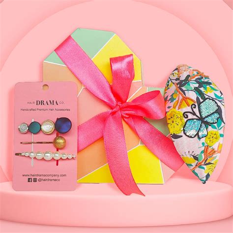 Bahamas Vacay Gift Box with 1 Knotted Hair Band & 3 Hair Pins – Hair ...