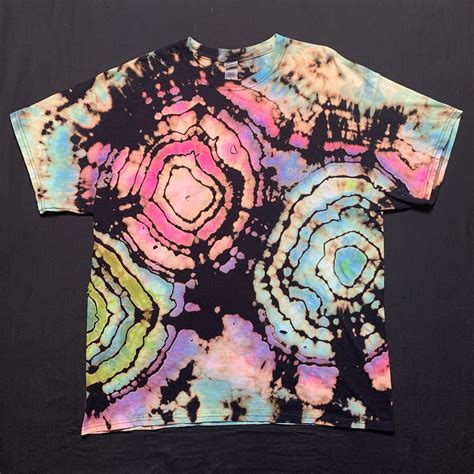 Rezultat imagine pentru Tie Dye Geode Tutorial
