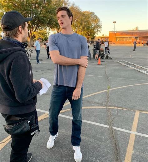 jacob elordi as nate jacobs behind the scenes of ‘euphoria’ season one ...