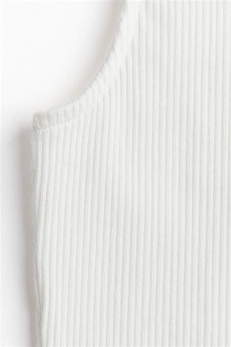 Ribbed sleeveless hoodie - Cream - Ladies | H&M IN