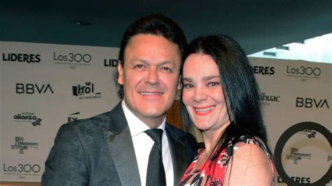 La historia de amor de Pedro Fernández y Rebeca Garza de por más 30 ...