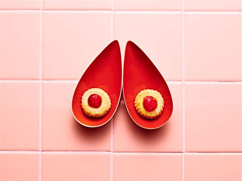 18 Causes of Itchy Breasts and Nipples You Should Know | SELF