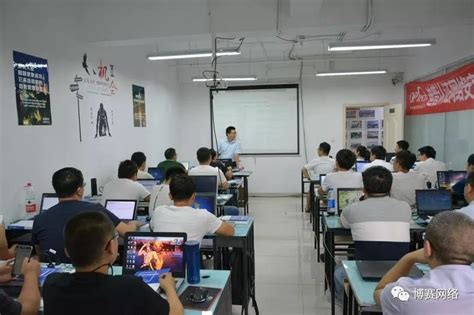 国际英语培训机构设计案例-杭州众策装饰装修公司