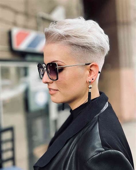 Undercut Pixie Cuts 25 Short Layered Haircuts That Are Perfect For A