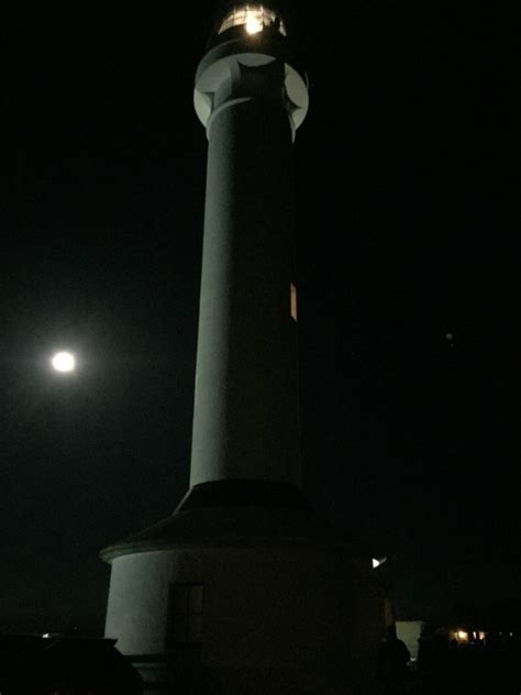 Full moon and the Point Arena Lighthouse, as photographed by Iliana ...