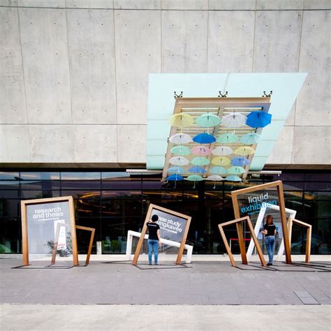 International Exhibition 的图像结果